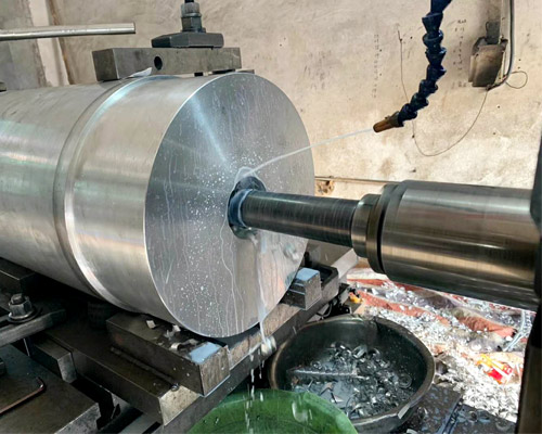 Boring processing of 700mm large diameter A3 bar
