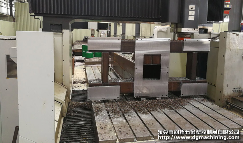 大型龍門銑機(jī)械加工