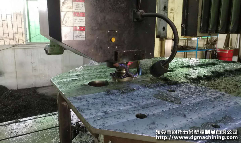 大型机械加工厂常用的装夹方法有哪些