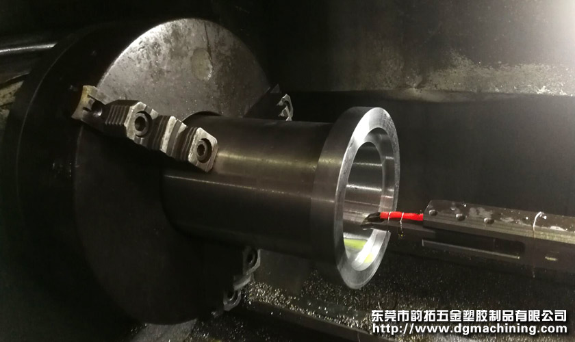大型数控车床加工