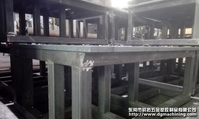机械设备方通工作平台机械加工 机械设备方通工作平台机械加工